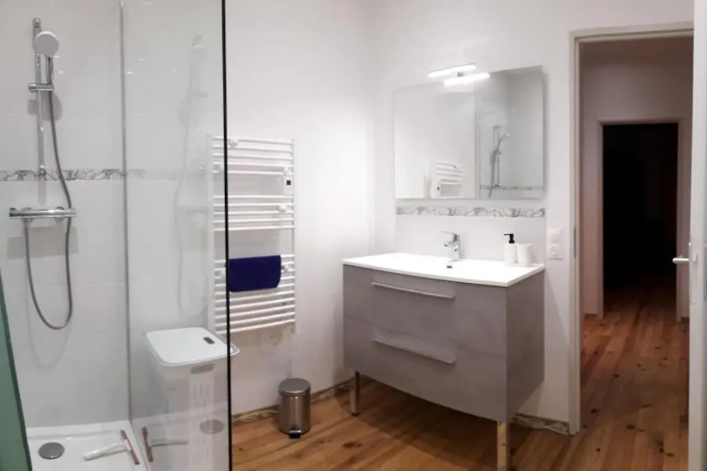 Gite Bien-Etre Pour Familles, Amis, Stages, Pros Aubiat 0*,  France